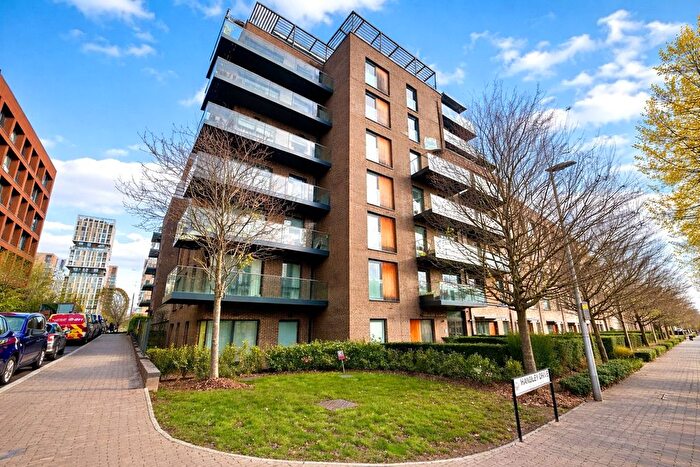 2 Bedroom Flat For Sale In Handley Drive, Kidbrooke, London, SE3