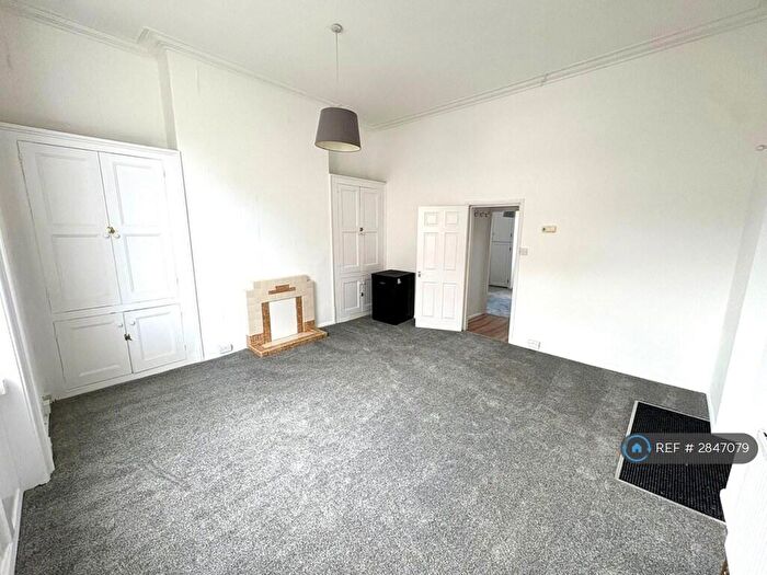 1 Bedroom Flat To Rent In Russell St, Reading, RG1