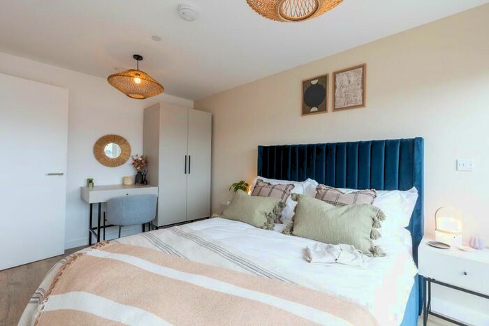 1 Bedroom Flat To Rent In Flat, Hairpin House, Bradford Street, Birmingham, B12