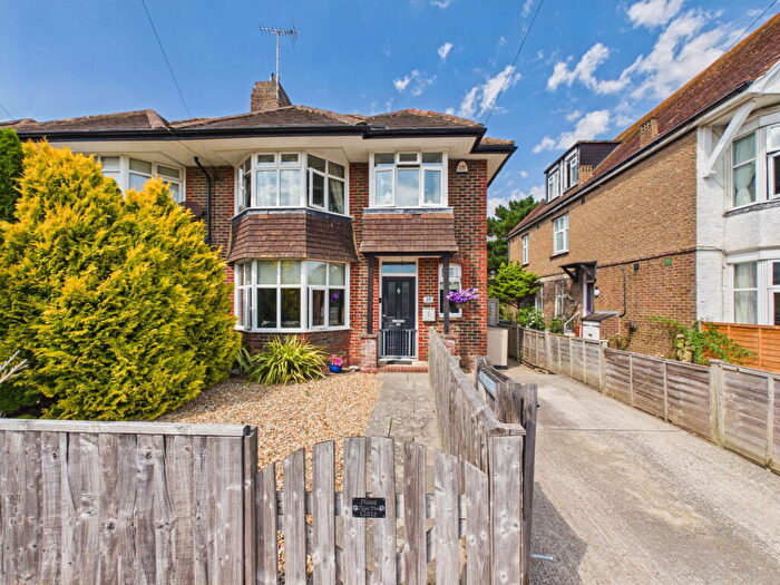 4 Bedroom Semi-Detached House For Sale In Rugby Road, Worthing, BN11
