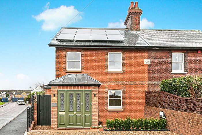 3 Bedroom Cottage For Sale In Station Road, Welham Green, North Mymms, Hatfield, AL9