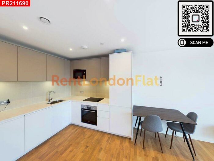 1 Bedroom Flat To Rent In Astounding Bed Flat In Surrey Quays, SE8