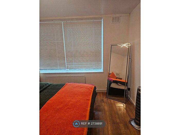 1 Bedroom Flat To Rent In Camden Town, London, NW1