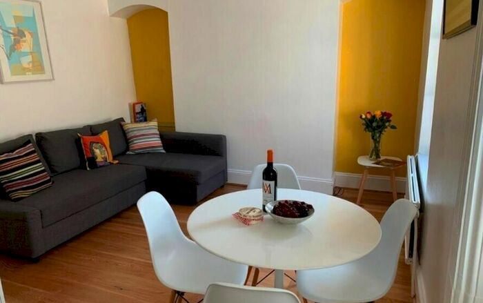 1 Bedroom Flat To Rent In Wharton Street, Angel, Kings Cross, Farringdon, London, WC1X