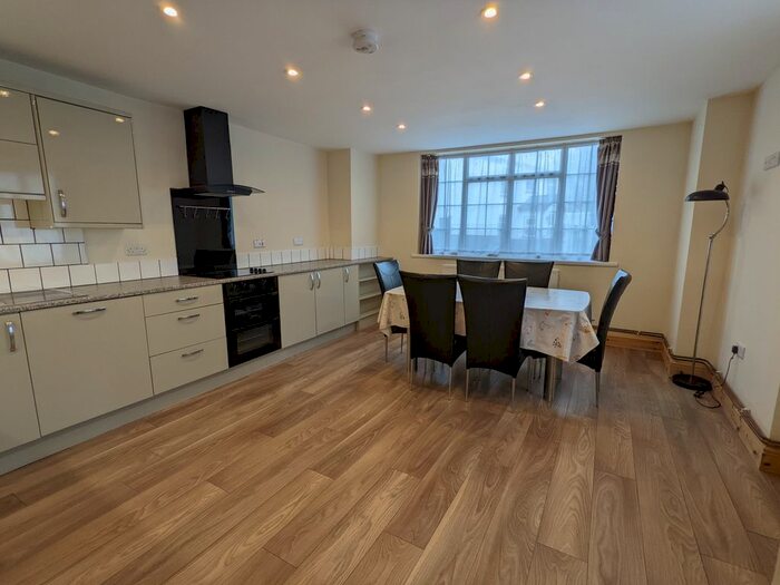 3 Bedroom Property To Rent In Ostrey Hill, St Clears, Carmarthenshire, SA33