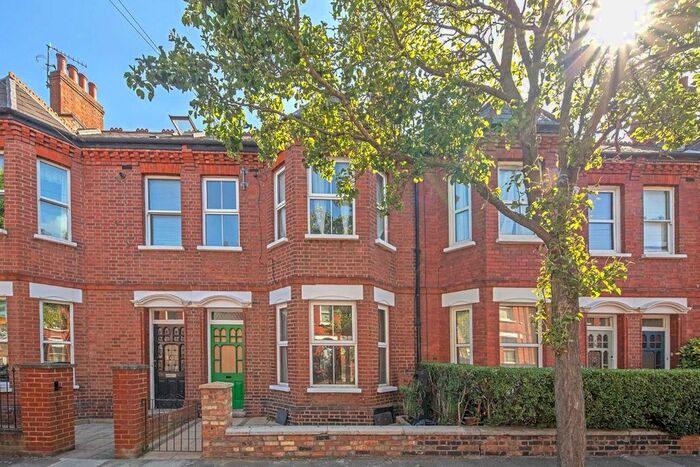 5 Bedroom Flat To Rent In Salisbury Road, Richmond, TW9