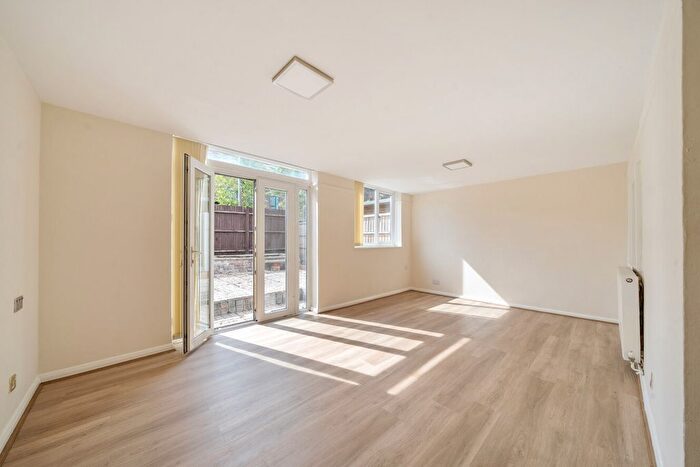 3 Bedroom End Terrace House To Rent In Adamsrill Road, London, SE26