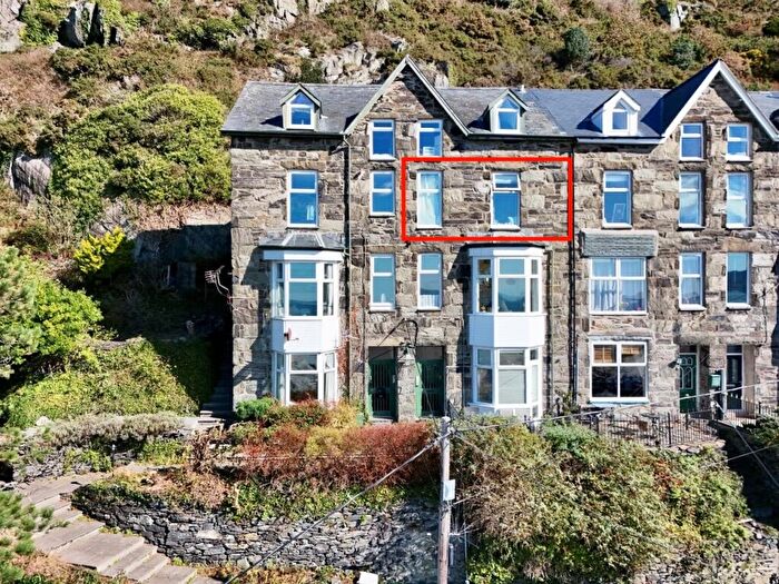 2 Bedroom Flat For Sale In Flat C, Seaview Terrace, Dinas Oleu Road, Barmouth, LL42