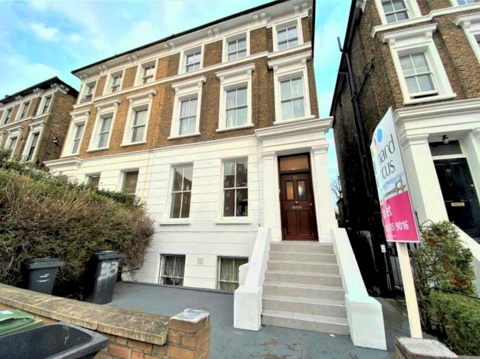 2 Bedroom Flat To Rent In Stockwell Road, London, SW9