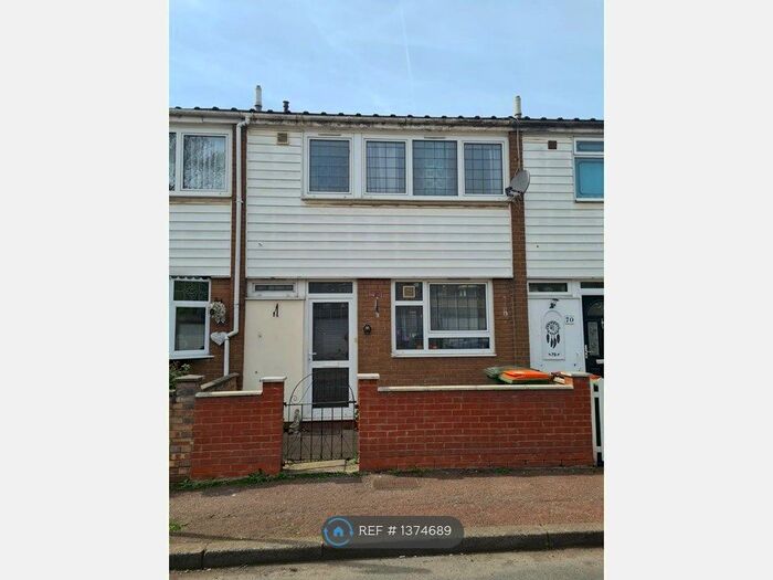 3 Bedroom Terraced House To Rent In Mcgrath Road, London, E15