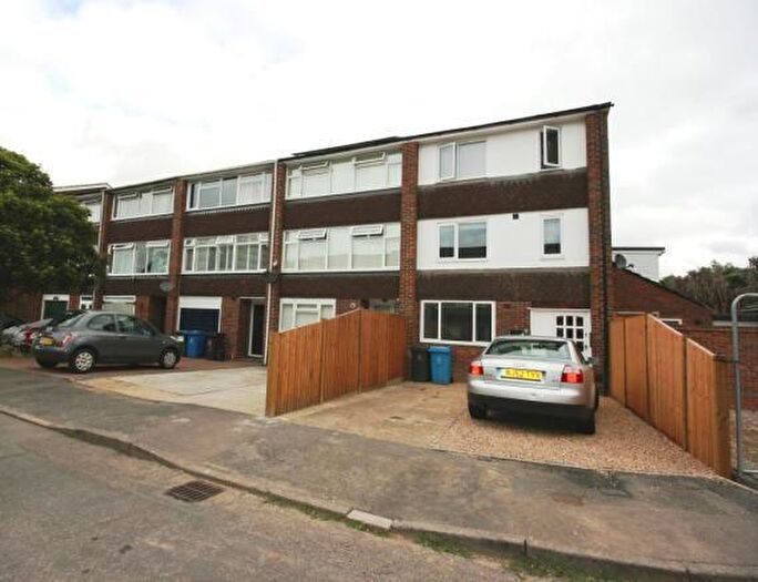 Apartment To Rent In Black Horse Close, Berkshire, SL4