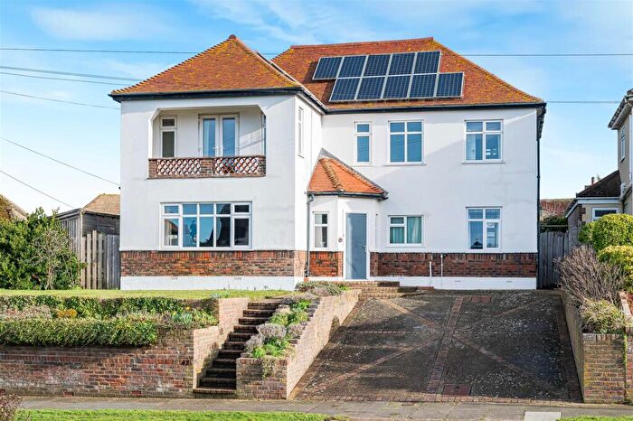 4 Bedroom Detached House For Sale In Fitzgerald Avenue, Seaford, BN25