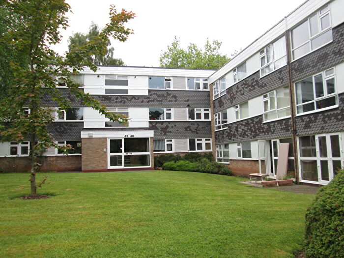 2 Bedroom Flat To Rent In Whetstone Close, Farquhar Road, Birmingham, West Midlands, B15