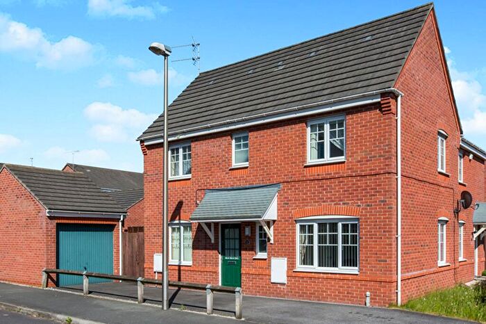 3 Bedroom Semi-Detached House To Rent In Bateman Close, Crewe, CW1