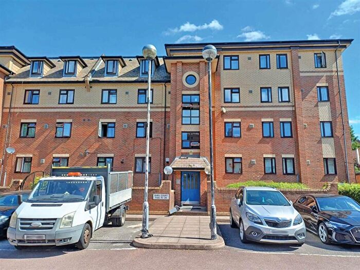 1 Bedroom Flat For Sale In Willesden Lane, London, NW2