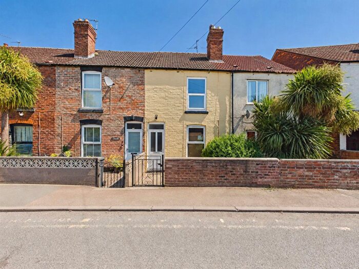 3 Bedroom Terraced House For Sale In Sudmeadow Road, Hempsted, Gloucester, GL2