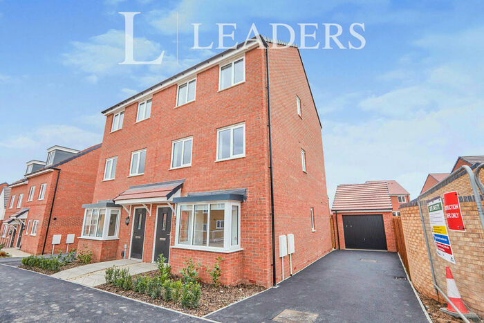 5 Bedroom Semi-Detached House To Rent In Harviston Avenue, NG4