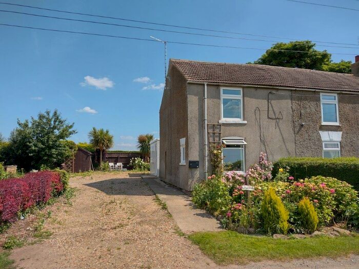 3 Bedroom Semi-Detached House To Rent In Hogsgate, Moulton, PE12