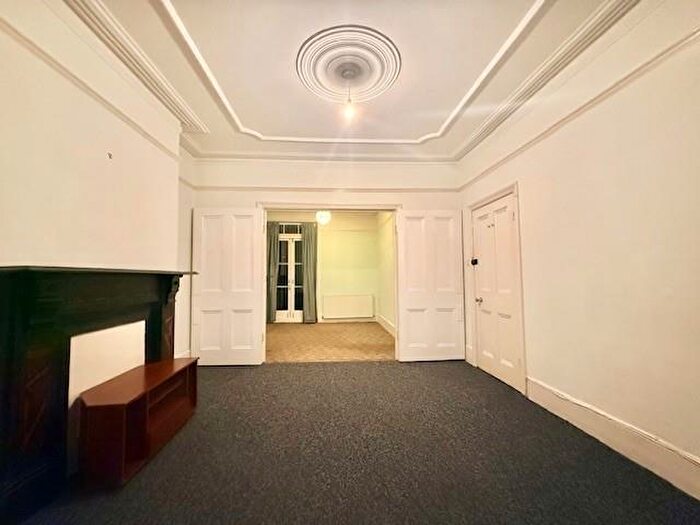 3 Bedroom Terraced House To Rent In Willingdon Road, Wood Green, N22