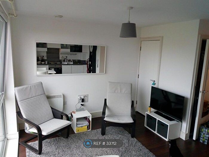 1 Bedroom Flat To Rent In Turner House, London, SE8