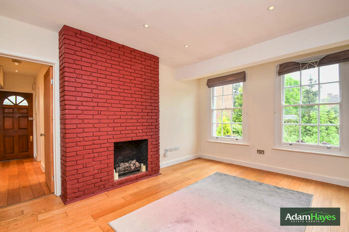 1 Bedroom Maisonette To Rent In Gainsborough Road, North Finchley, N12