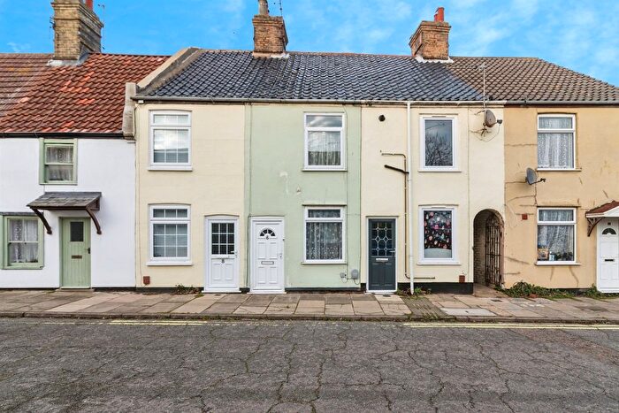 1 Bedroom Terraced House For Sale In St. Margarets Road, Lowestoft, NR32