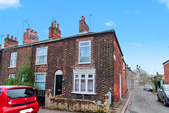3 Bedroom End Of Terrace House For Sale In Extons Road, King's Lynn, Norfolk, PE30
