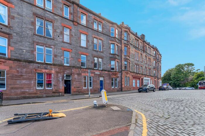 2 Bedroom Flat To Rent In Eyre Place, Edinburgh, EH3
