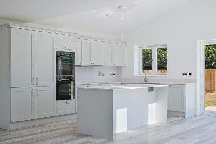 4 Bedroom Detached House For Sale In Summerfield Close, Staple, Canterbury, Kent, CT3
