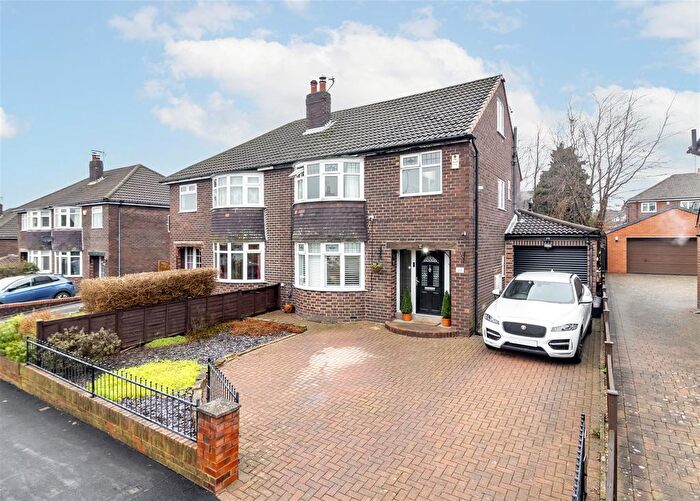 4 Bedroom Semi Detached House For Sale In Moseley Wood Drive, Leeds, LS16