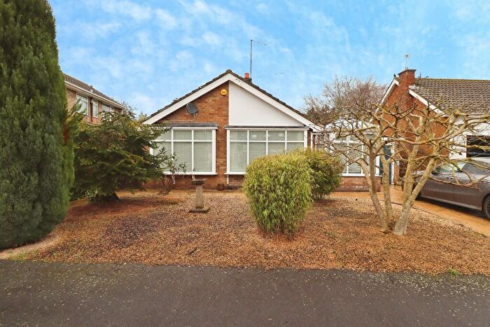 2 Bedroom Detached Bungalow For Sale In Cliff Avenue, Nettleham, LN2