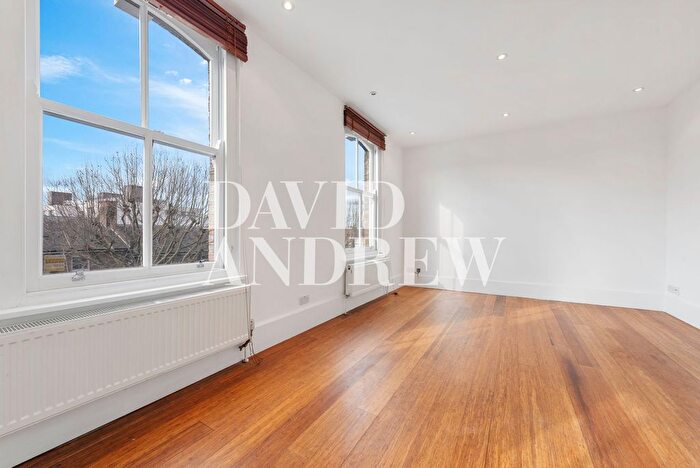 2 Bedroom Flat To Rent In Blackstock Road, London, N5