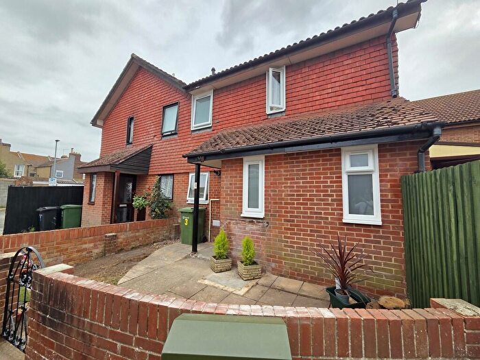 1 Bedroom Terraced House To Rent In South Road, Portsmouth, PO1