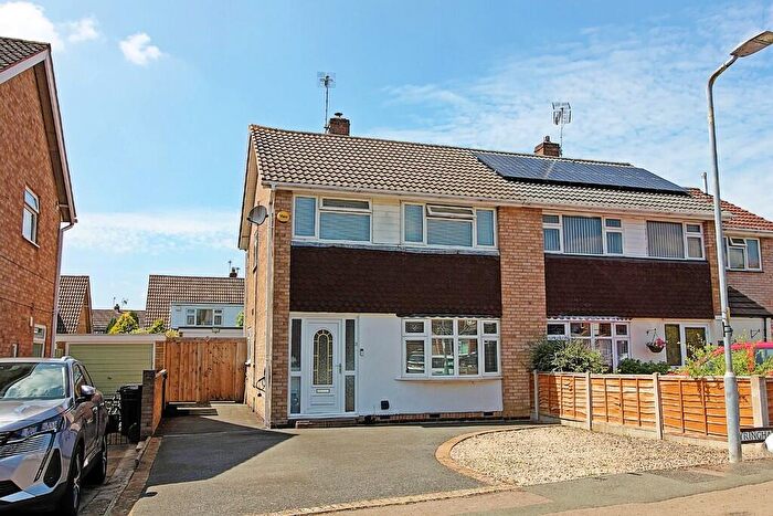 3 Bedroom Semi-Detached House For Sale In Tyringham Road, Wigston Meadows, LE18
