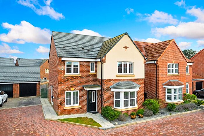 4 Bedroom Detached House For Sale In Weavers Close, Boroughbridge, York, YO51
