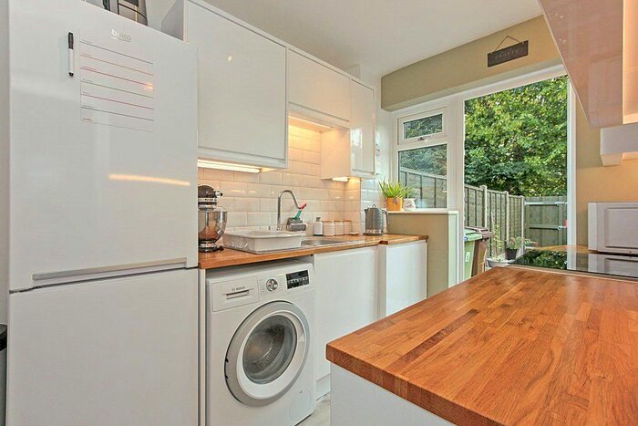 2 Bedroom Terraced House For Sale In Beaconsfield Road, Sittingbourne, Kent, ME10