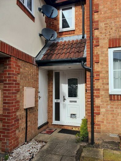 1 Bedroom Terraced House To Rent In Spruce Avenue, Whitehill, Hampshire, GU35