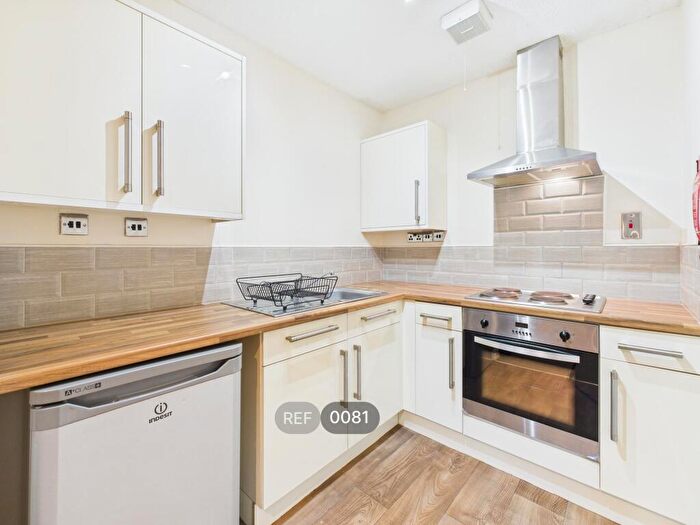 1 Bedroom Apartment To Rent In Anchor Court, Anlaby Road, HU3