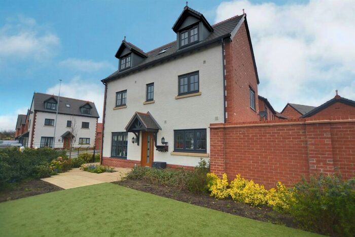 4 Bedroom Detached House For Sale In Alder Way, Holmes Chapel, CW4