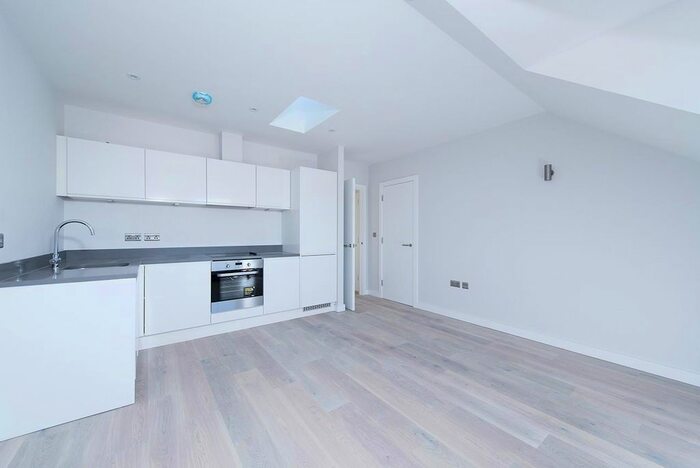 1 Bedroom Flat To Rent In Drayton Park, London, N5