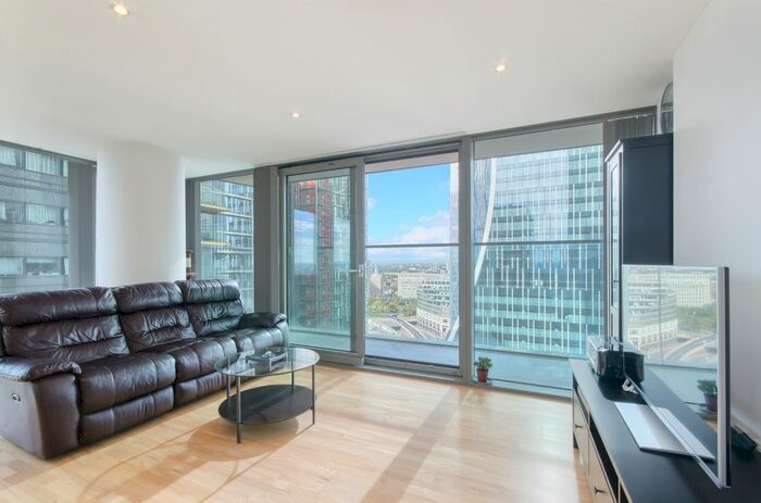2 Bedroom Flat To Rent In Landmark East Tower, Marsh Wall, Canary Wharf, London, E14