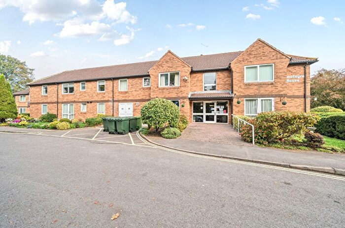 1 Bedroom Flat For Sale In Western Road, Fareham, Hampshire, PO16