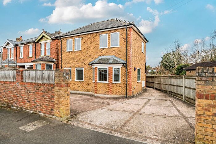 3 Bedroom Detached House To Rent In Old Charlton Road, Shepperton, TW17