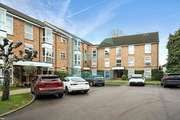 2 Bedroom Flat For Sale In Randall Court, Page Street, Mill Hill, London, NW7