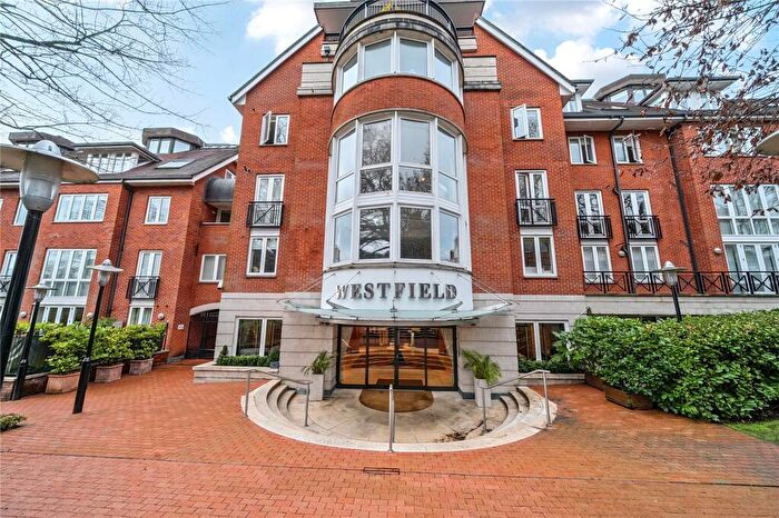 2 Bedroom Apartment For Sale In Kidderpore Avenue, London, NW3