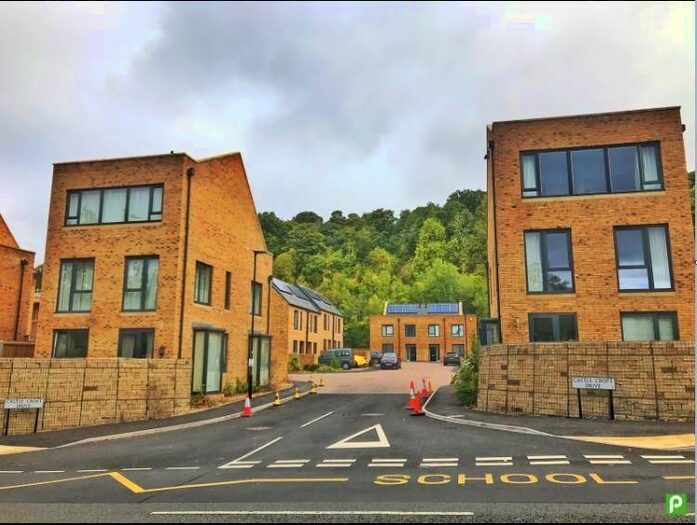 4 Bedroom Detached House To Rent In Castle Croft Drive, Sheffield S2