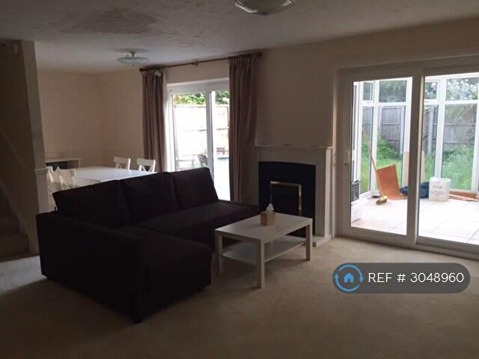 4 Bedroom Semi Detached House To Rent In Tadley, Tadley, RG26