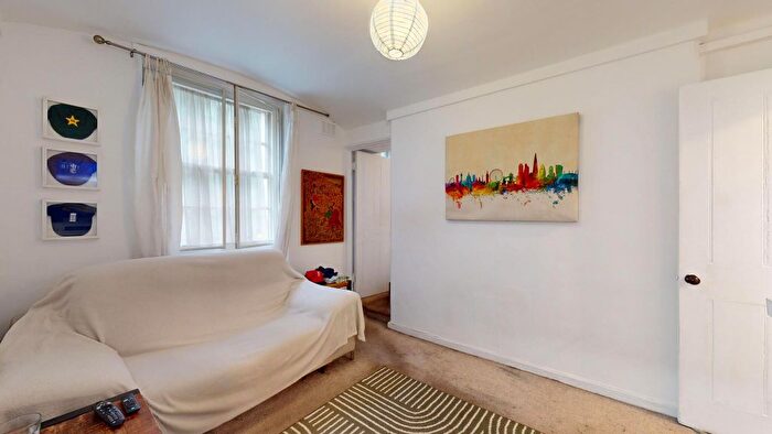 1 Bedroom Flat To Rent In Streatham Street, London, WC1A