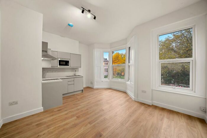 1 Bedroom Apartment To Rent In Iverson Road, West Hampstead, NW6