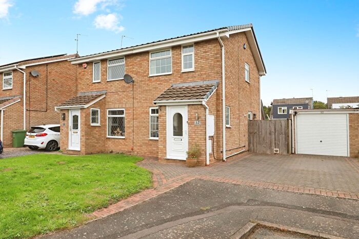 2 Bedroom Semi-Detached House For Sale In Egelwin Close, Perton Wolverhampton, Staffordshire, WV6